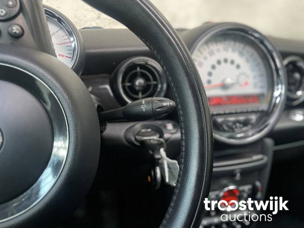 Mini Cooper Chili 1.6 Cabriolet Mini  122pk 2010, T-064-TG