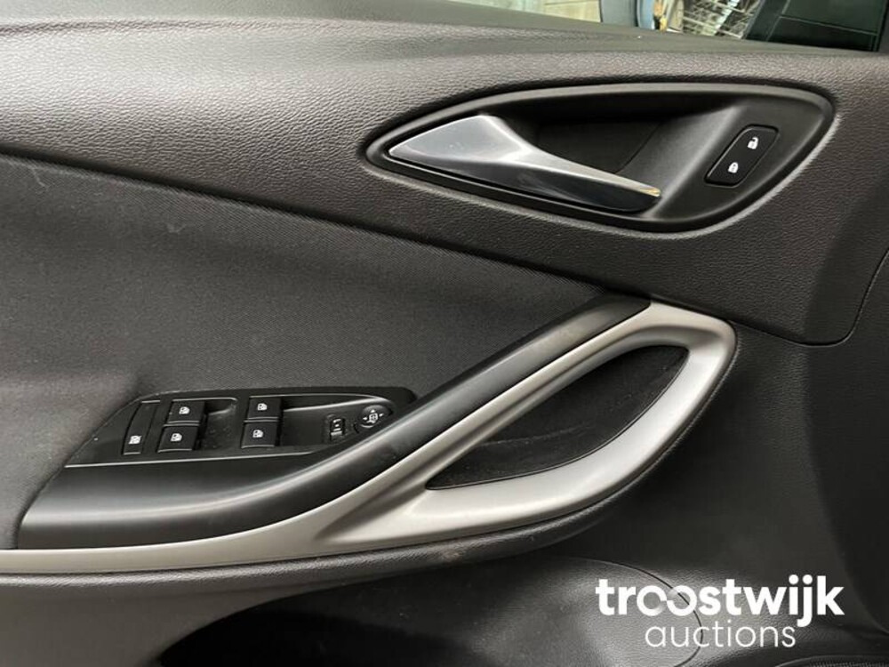 Opel Astra Sports Tourer 1.6 CDTI Business+ 110pk 2018 -Orig. NL-, TD-801-F