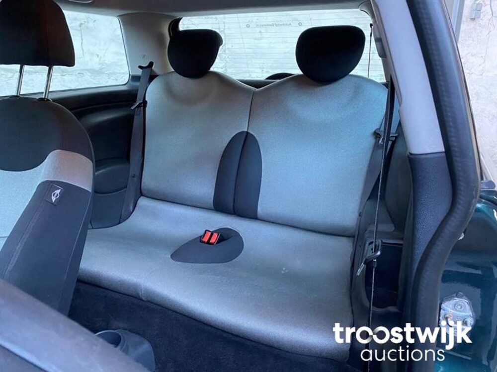 Mini Cooper S 1.6  163pk 2002, 82-JNL-1