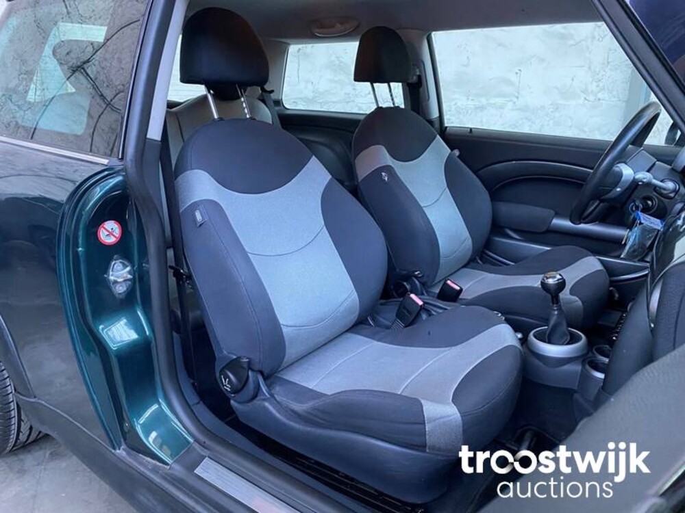 Mini Cooper S 1.6  163pk 2002, 82-JNL-1