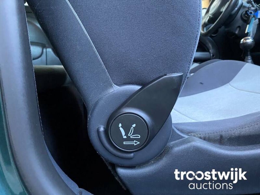 Mini Cooper S 1.6  163pk 2002, 82-JNL-1