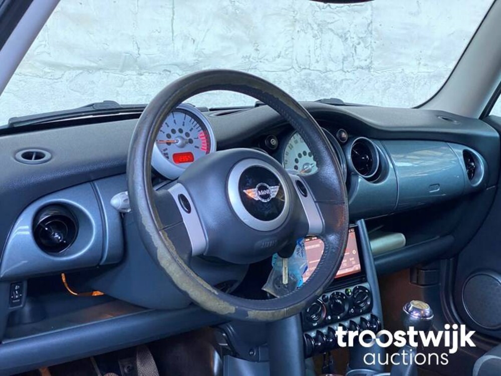 Mini Cooper S 1.6  163pk 2002, 82-JNL-1