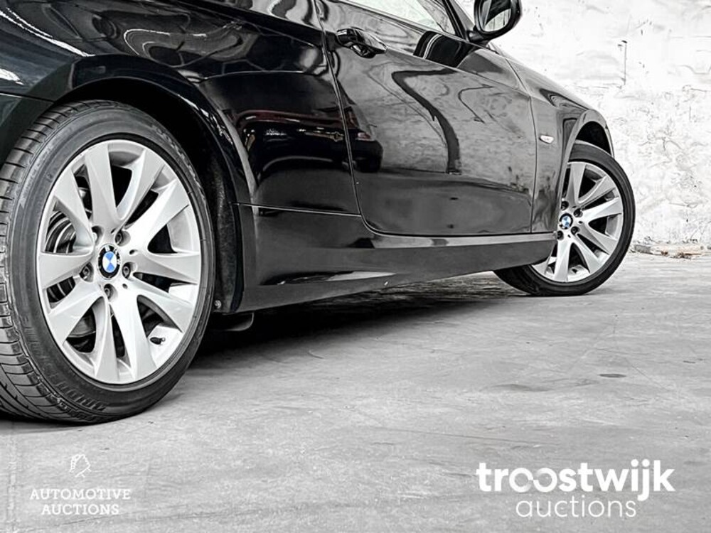 BMW 320i Coupe Business Line Sport 163pk 2011 3-serie, S-804-SB