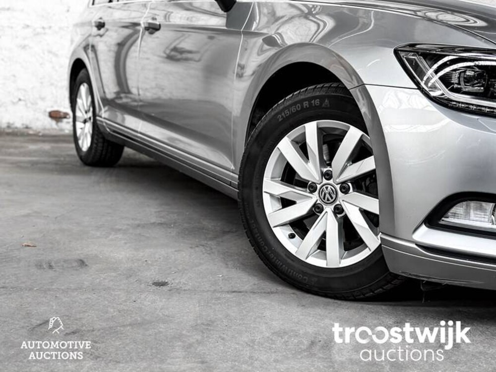 Volkswagen Passat Variant 2.0 TDI 150hp 2019 Orig. NL-, XS-538-K