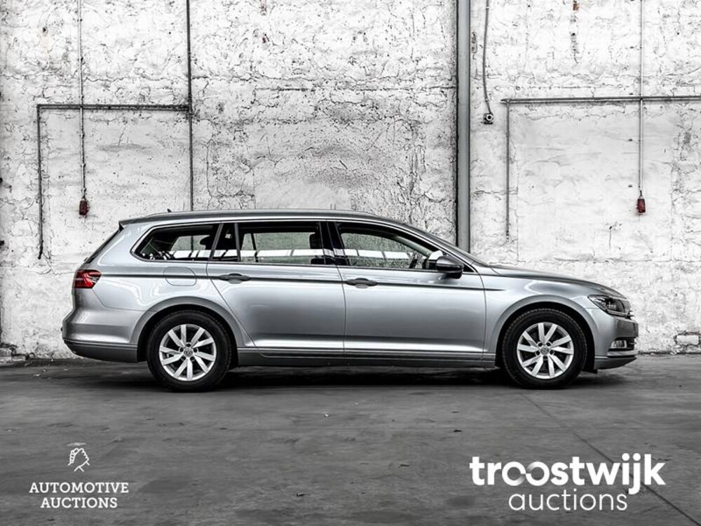 Volkswagen Passat Variant 2.0 TDI 150hp 2019 Orig. NL-, XS-538-K