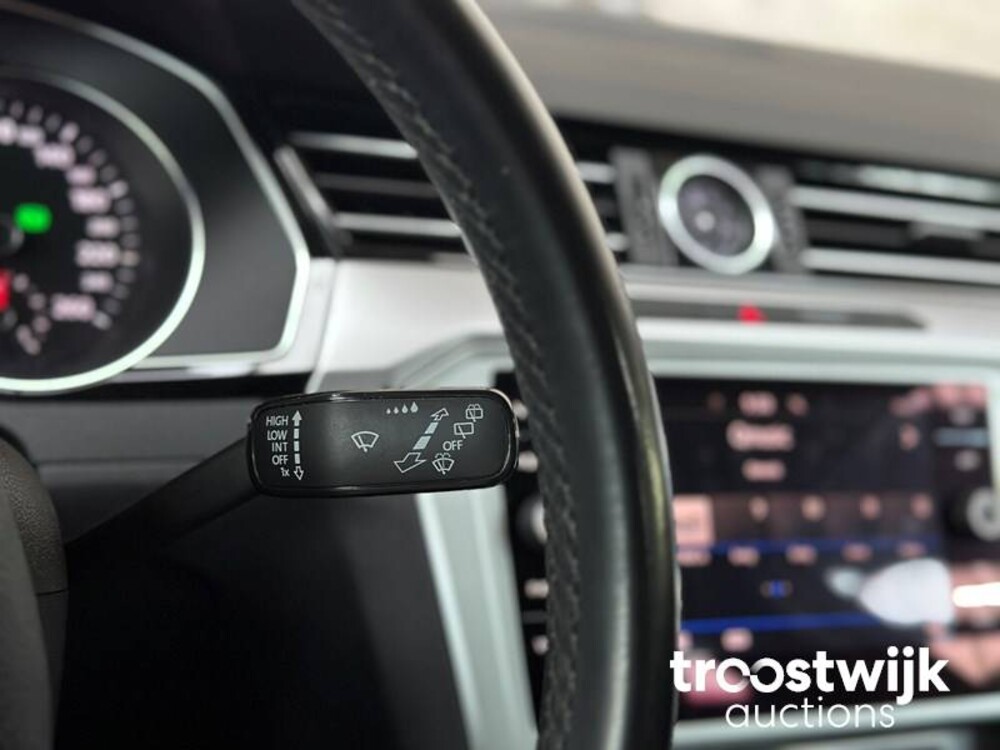 Volkswagen Passat Variant 2.0 TDI 150hp 2019 Orig. NL-, XS-538-K