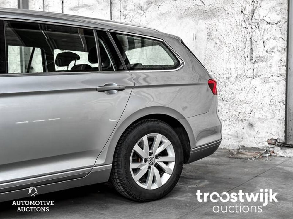 Volkswagen Passat Variant 2.0 TDI 150hp 2019 Orig. NL-, XS-538-K
