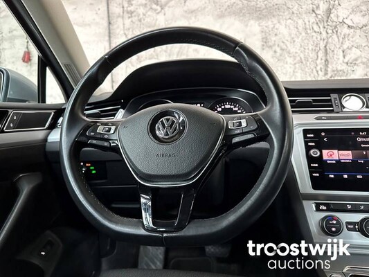 Volkswagen Passat Variant 2.0 TDI 150hp 2019 Orig. NL-, XS-538-K