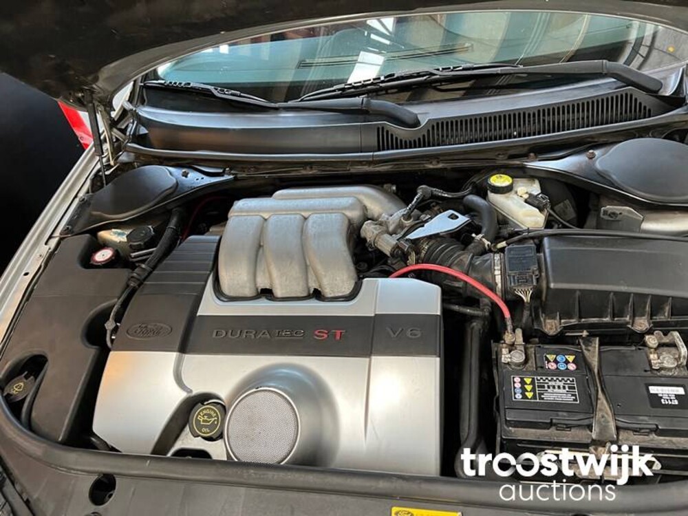 Ford Mondeo Wagon ST220 3.0 V6 226pk 2003, 44-TK-BR