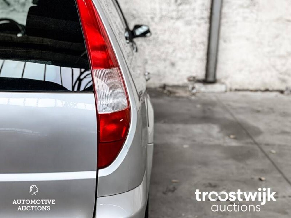 Ford Mondeo Wagon ST220 3.0 V6 226pk 2003, 44-TK-BR