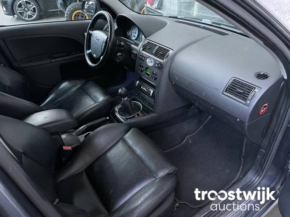 Ford Mondeo Wagon 3.0 V6 ST220 Ford Mondeo 226pk 2003, G-399-NH