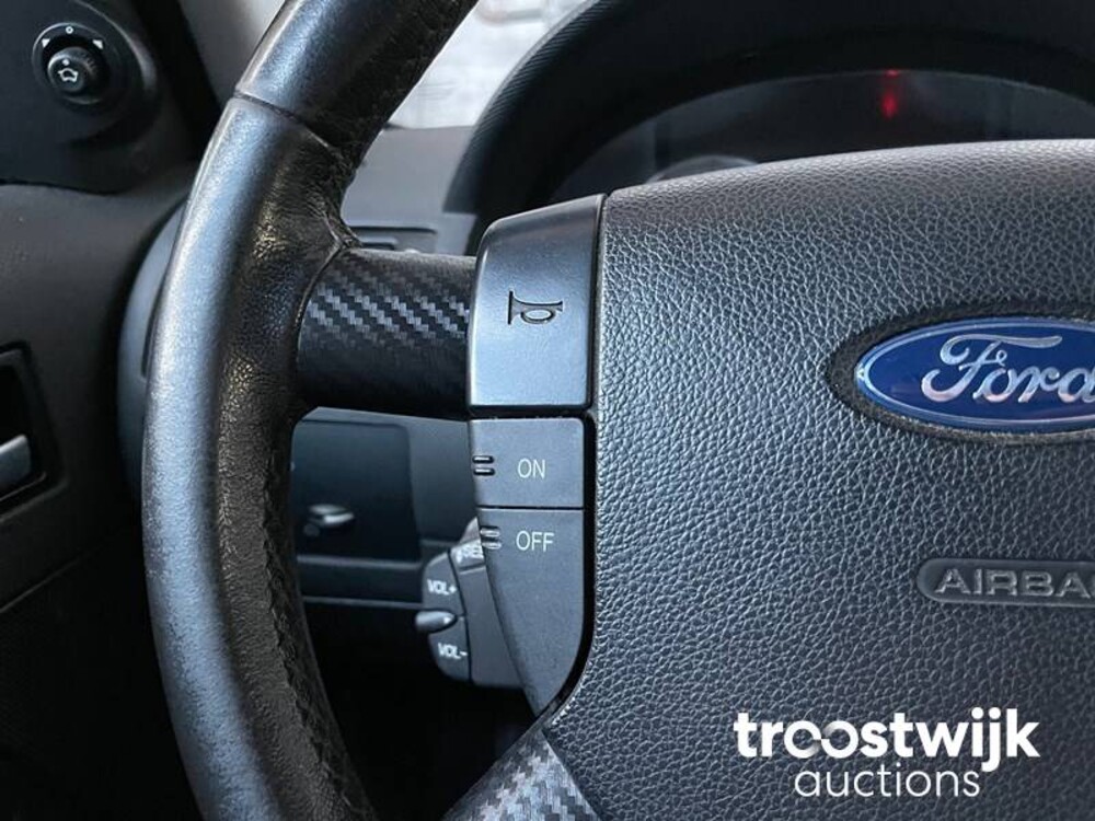 Ford Mondeo Wagon 3.0 V6 ST220 Ford Mondeo 226pk 2003, G-399-NH