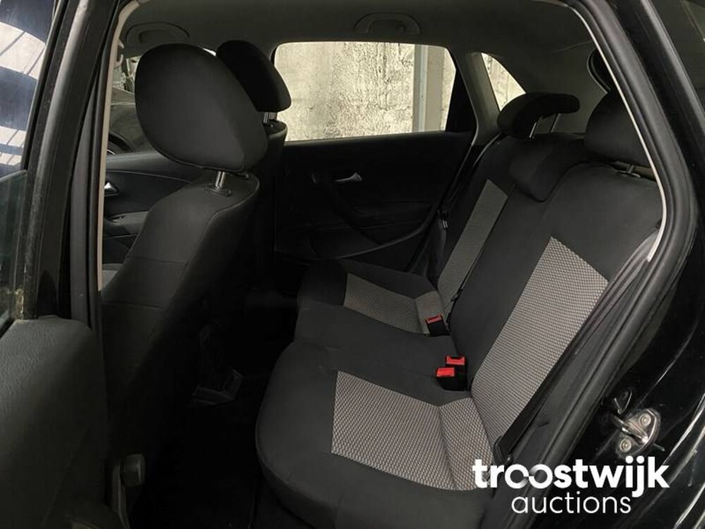 Volkswagen Polo 1.2 TDI BlueMotion Comfortline 75hp 2011 -Orig. NL-, 62-SJL-2