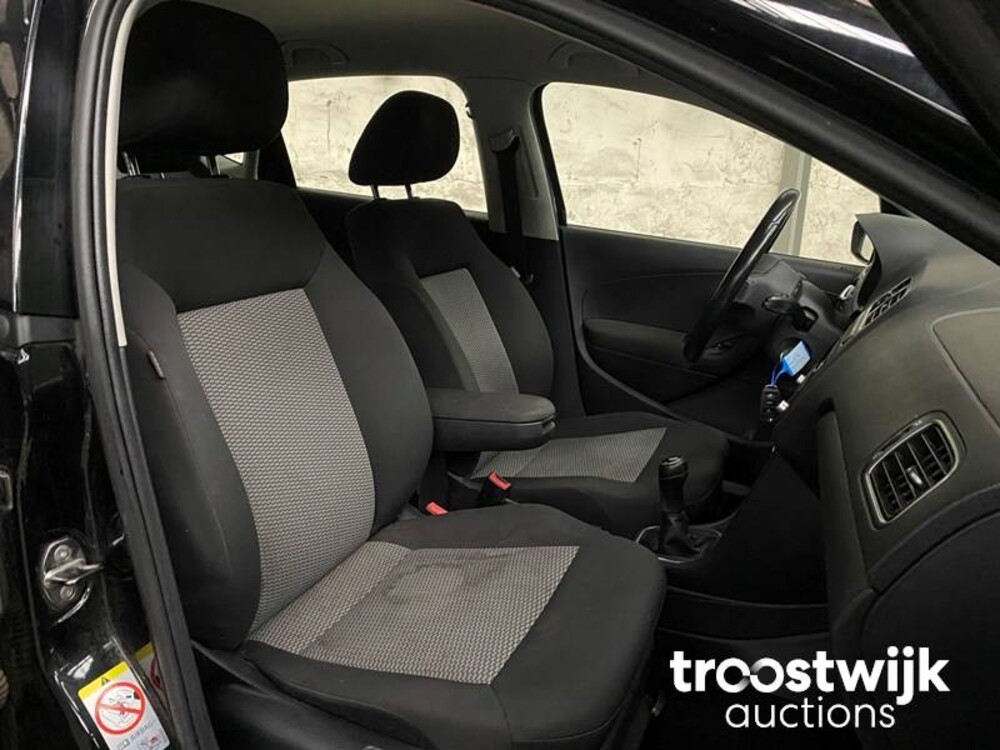 Volkswagen Polo 1.2 TDI BlueMotion Comfortline 75hp 2011 -Orig. NL-, 62-SJL-2