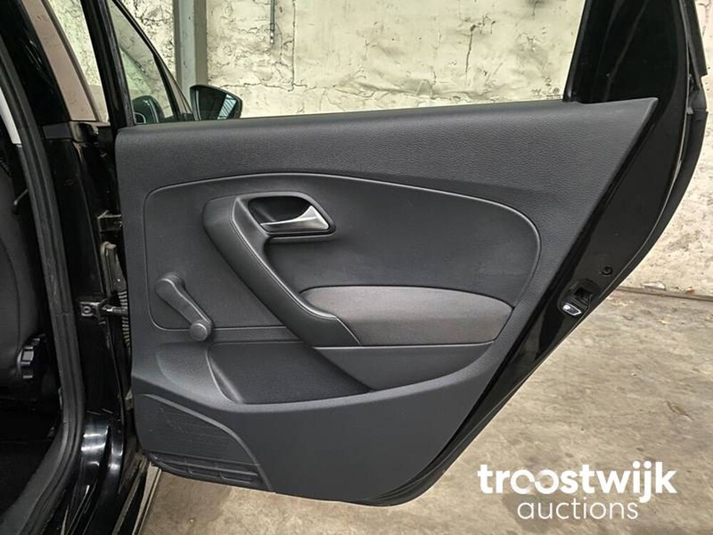 Volkswagen Polo 1.2 TDI BlueMotion Comfortline 75hp 2011 -Orig. NL-, 62-SJL-2