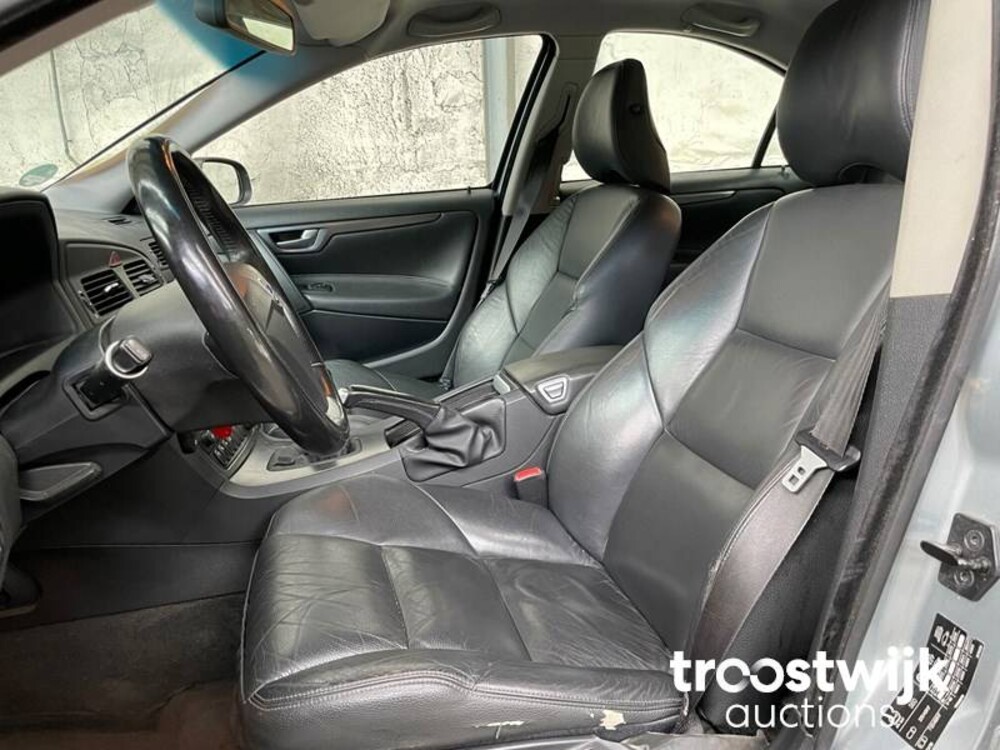 Volvo S60 2.4 Drivers Edition 140pk 2009 -Orig. NL-, 20-KGB-1