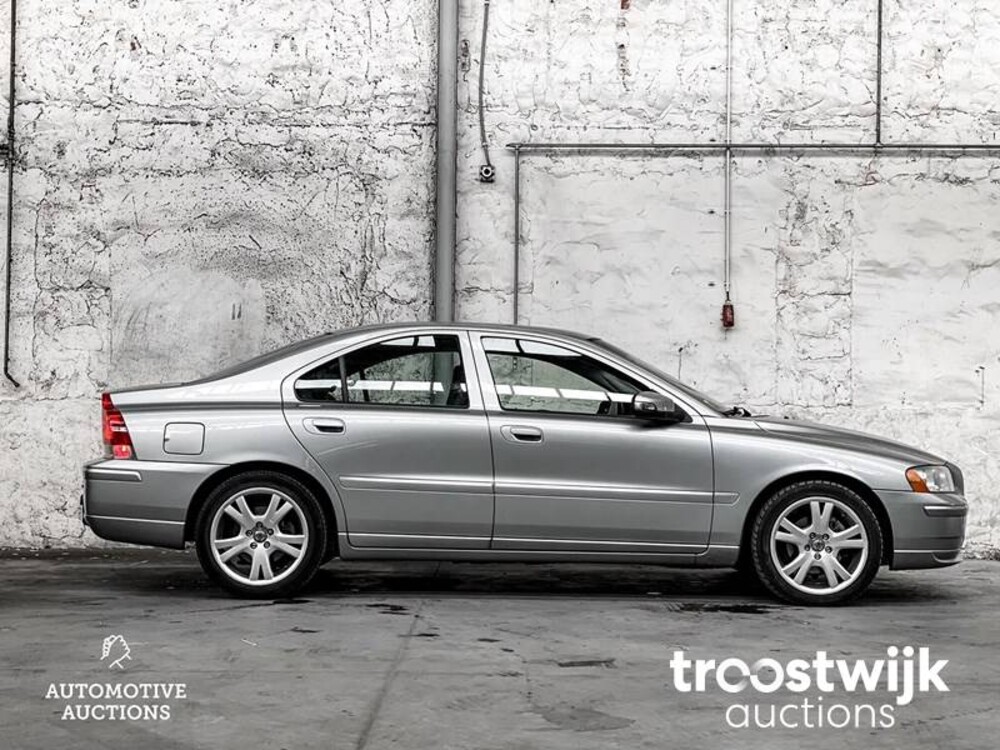 Volvo S60 2.4 Drivers Edition 140pk 2009 -Orig. NL-, 20-KGB-1