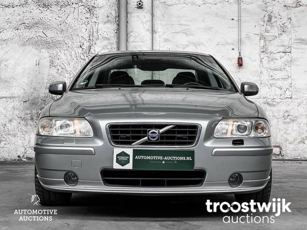 Volvo S60 2.4 Drivers Edition 140pk 2009 -Orig. NL-, 20-KGB-1