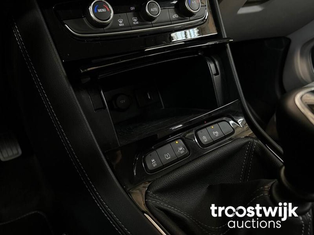 Opel Grandland X Turbo Business Executive 131pk 2018 -Orig. NL-, TR-492-D