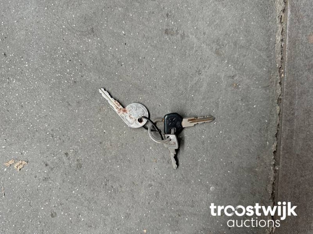 Alfa Romeo Spider 2.0 Veloce 128pk 1984, JD-XP-73