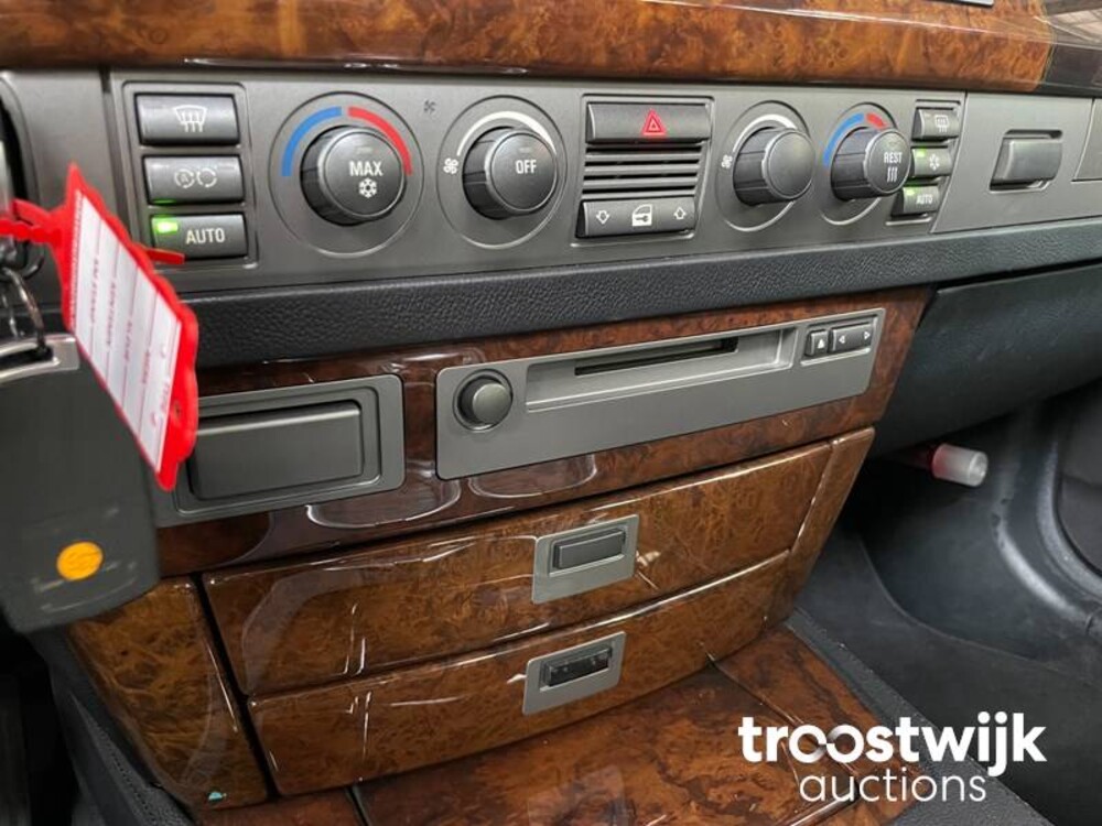 BMW 760Li E65 6.0 V12 445pk 2004 7-Serie
