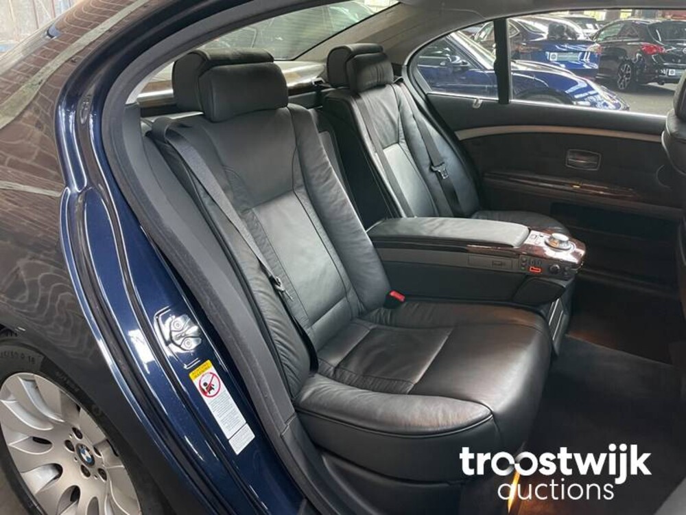 BMW 760Li E65 6.0 V12 445pk 2004 7-Serie