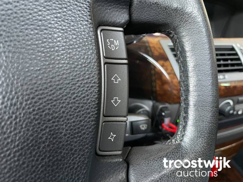 BMW 760Li E65 6.0 V12 445pk 2004 7-Serie