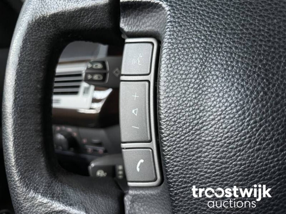 BMW 760Li E65 6.0 V12 445pk 2004 7-Serie