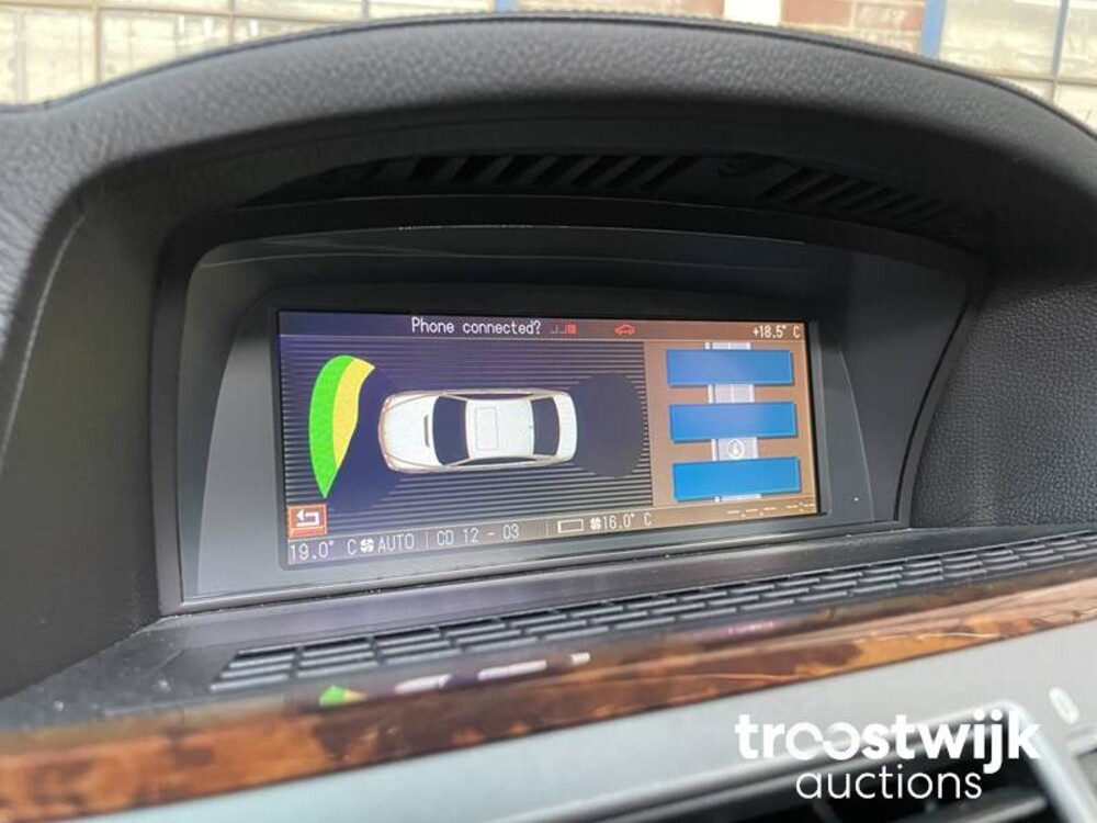 BMW 760Li E65 6.0 V12 445pk 2004 7-Serie