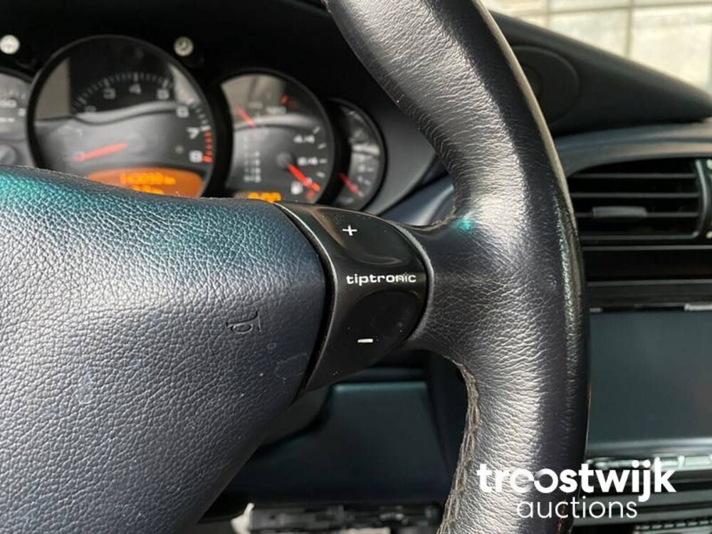 Porsche 911 996 Carrera 4 3.6 320pk 2002 -Youngtimer-