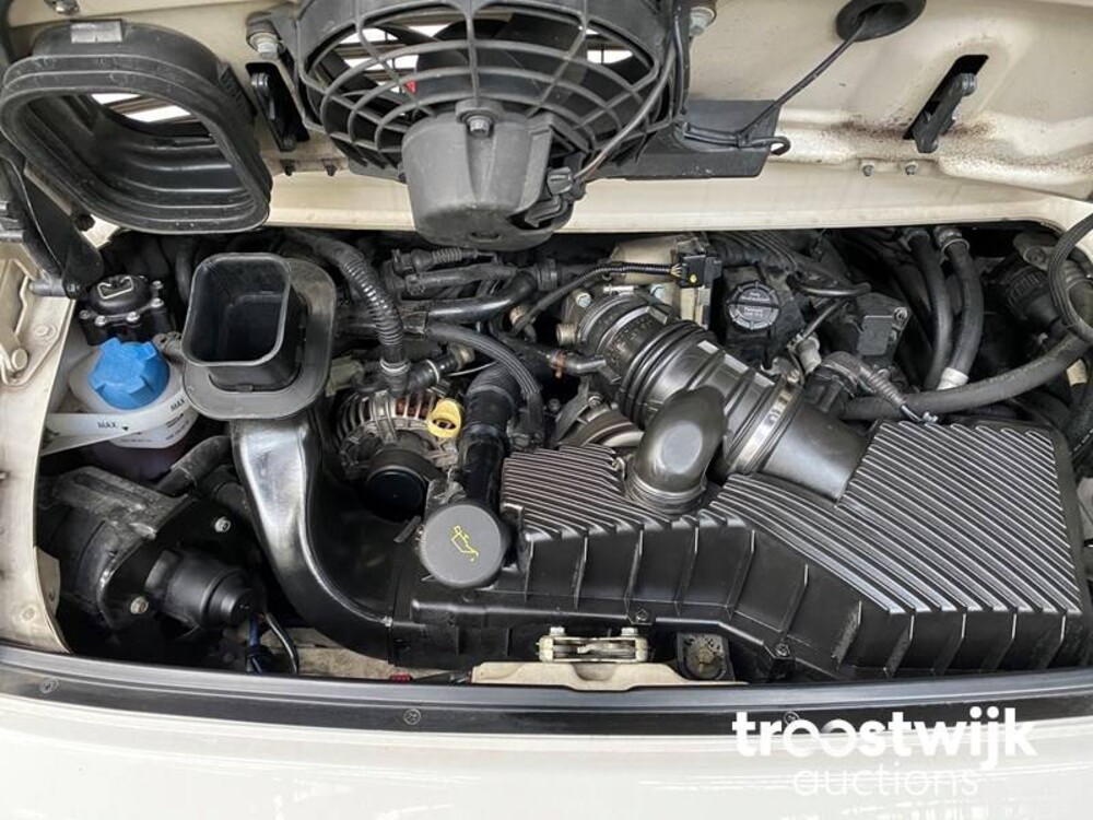 Porsche 911 996 Carrera 4 3.6 320pk 2002 -Youngtimer-