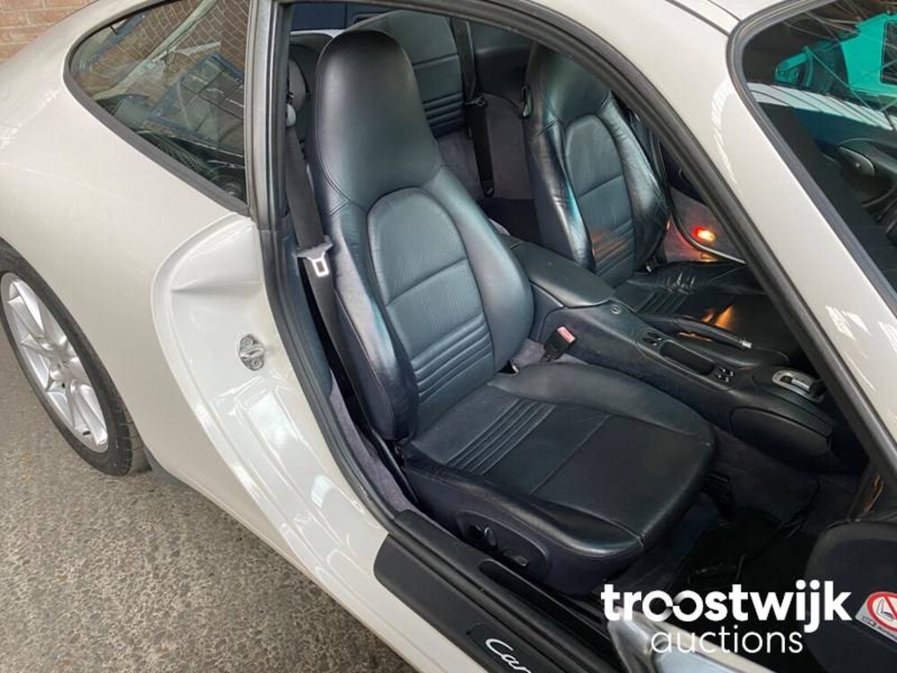 Porsche 911 996 Carrera 4 3.6 320pk 2002 -Youngtimer-