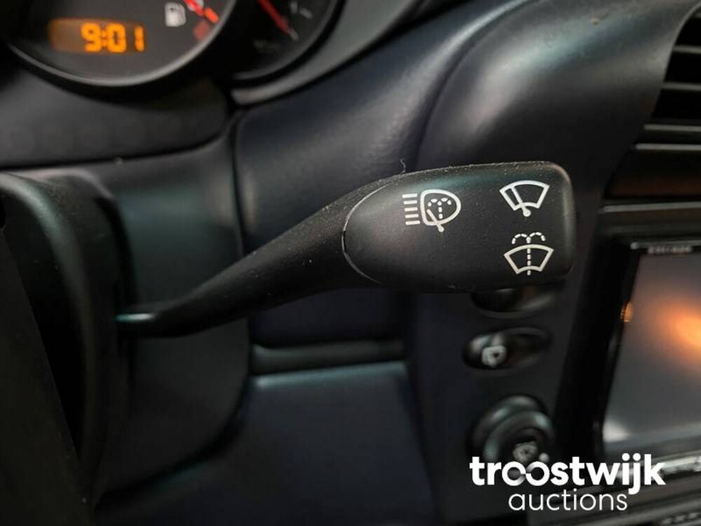 Porsche 911 996 Carrera 4 3.6 320pk 2002 -Youngtimer-