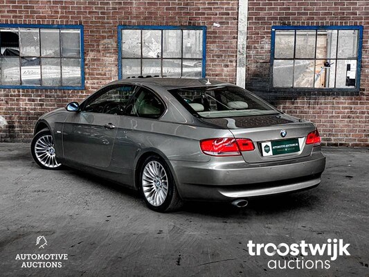 BMW 320i Coupe 163hp 3-Series 2007