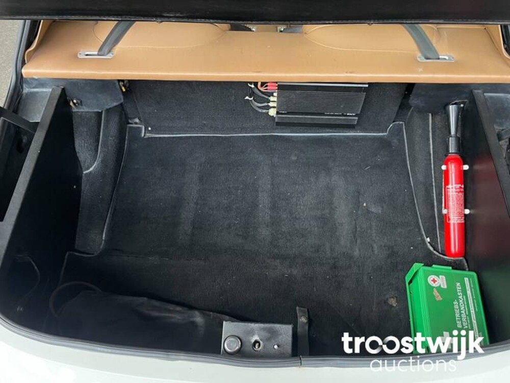 Jensen Interceptor III 7.2 330pk 1974, 54-YD-23