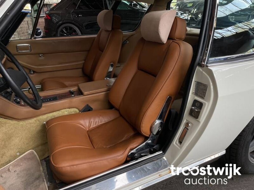 Jensen Interceptor III 7.2 330pk 1974, 54-YD-23