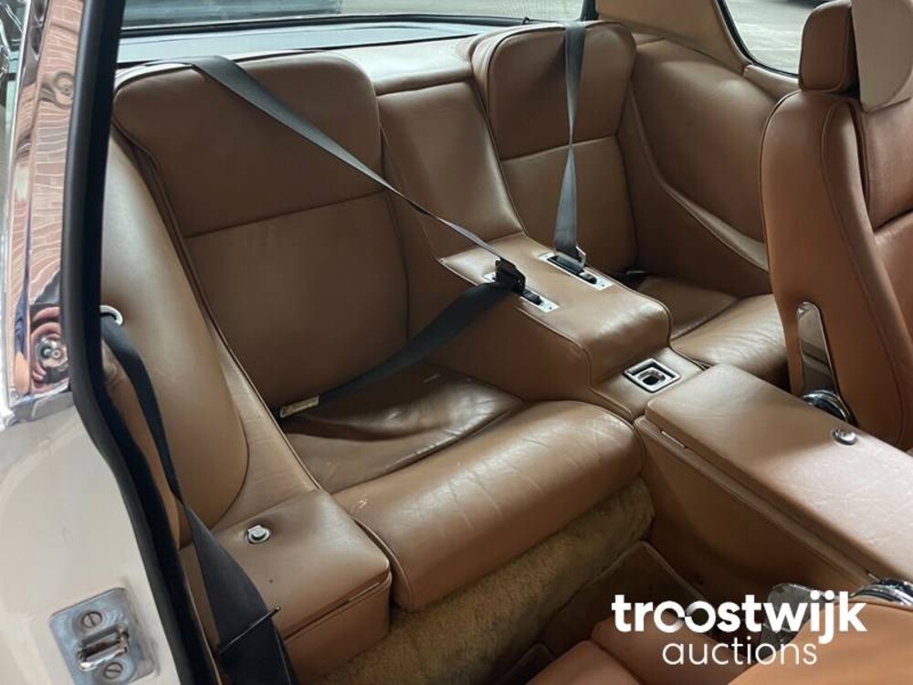 Jensen Interceptor III 7.2 330pk 1974, 54-YD-23