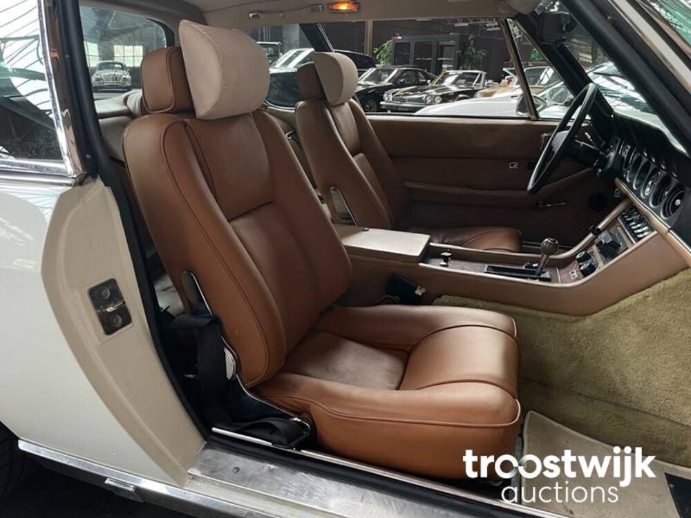 Jensen Interceptor III 7.2 330pk 1974, 54-YD-23