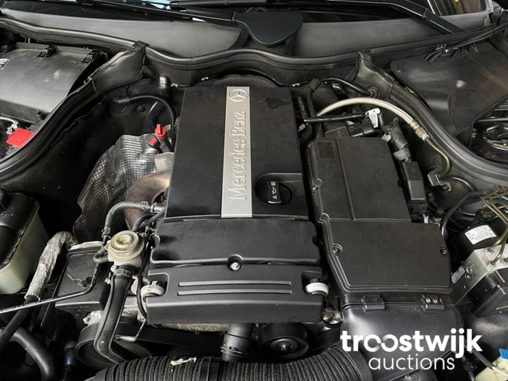 Mercedes-Benz Combi 200 K. Classic 163pk 2004, ZT-830-L
