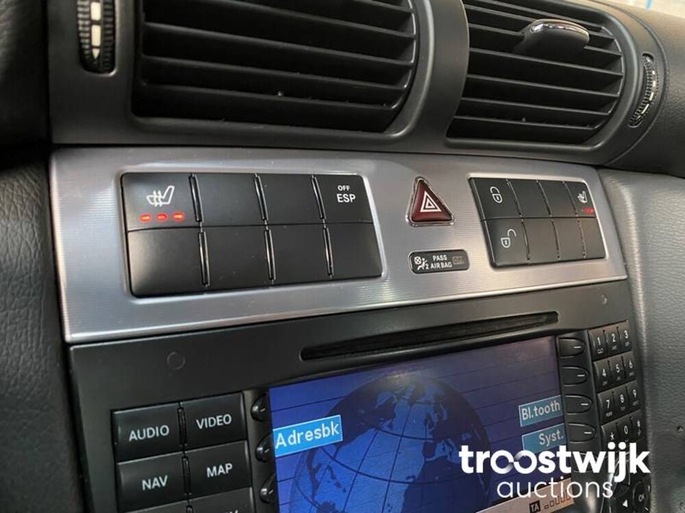 Mercedes-Benz Combi 200 K. Classic 163pk 2004, ZT-830-L