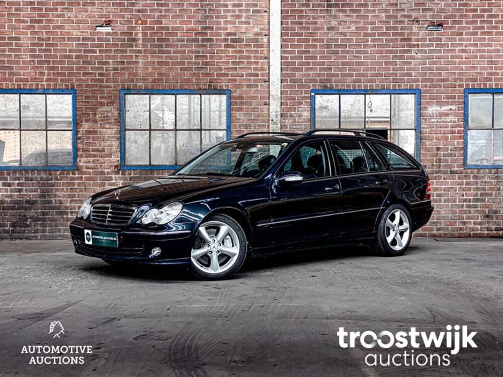 Mercedes-Benz Combi 200 K. Classic 163pk 2004, ZT-830-L