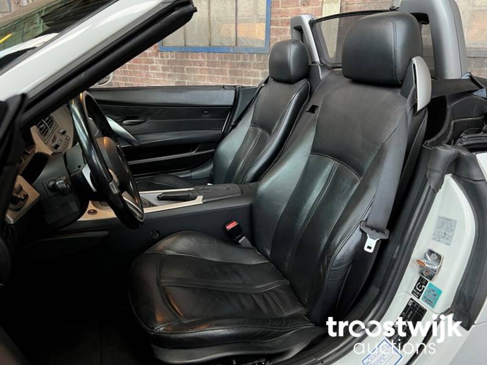 BMW Z4 Roadster 3.0i 231pk SMG 2004, T-904-HH -Youngtimer-