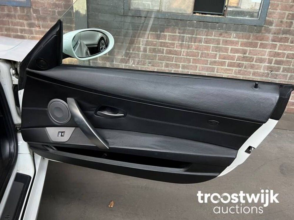 BMW Z4 Roadster 3.0i 231pk SMG 2004, T-904-HH -Youngtimer-