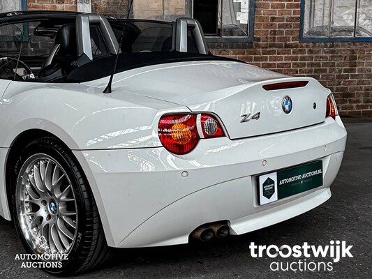 BMW Z4 Roadster 3.0i 231hp SMG 2004, T-904-HH -Youngtimer-