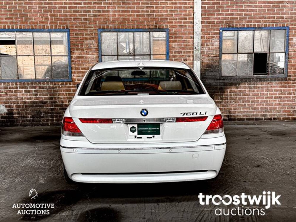 BMW 760Li E65 6.0 V12 445pk 2004