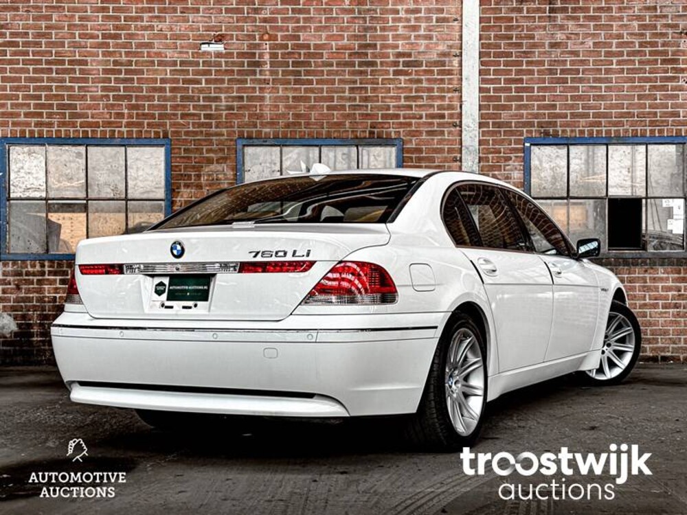 BMW 760Li E65 6.0 V12 445pk 2004