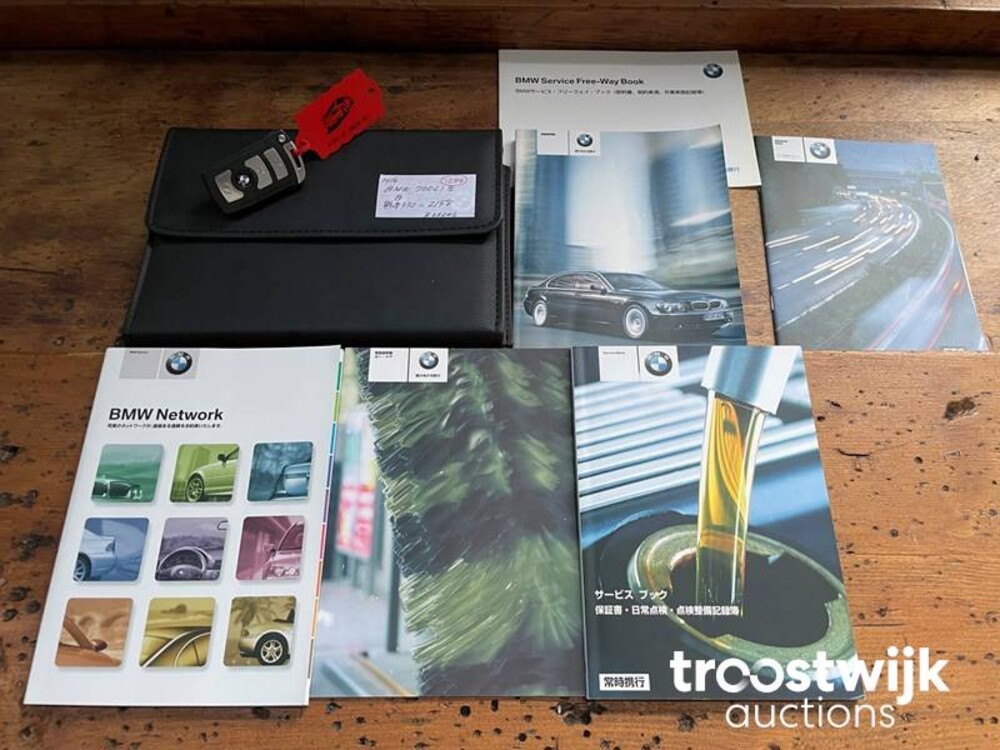 BMW 760Li E65 6.0 V12 445pk 2004