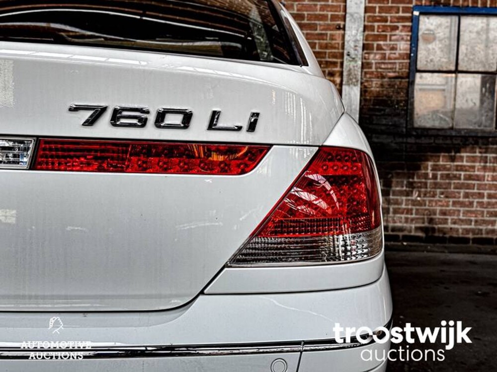 BMW 760Li E65 6.0 V12 445pk 2004