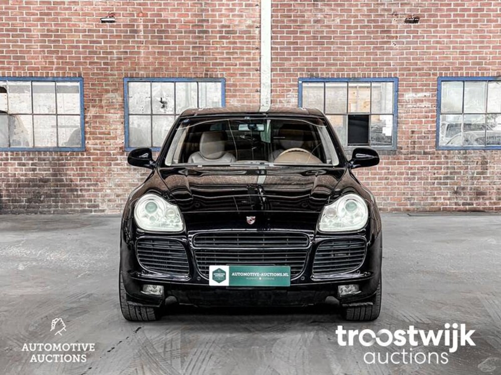 Porsche Cayenne Turbo 4.5 V8 450pk 2004 -YOUNGTIMER-