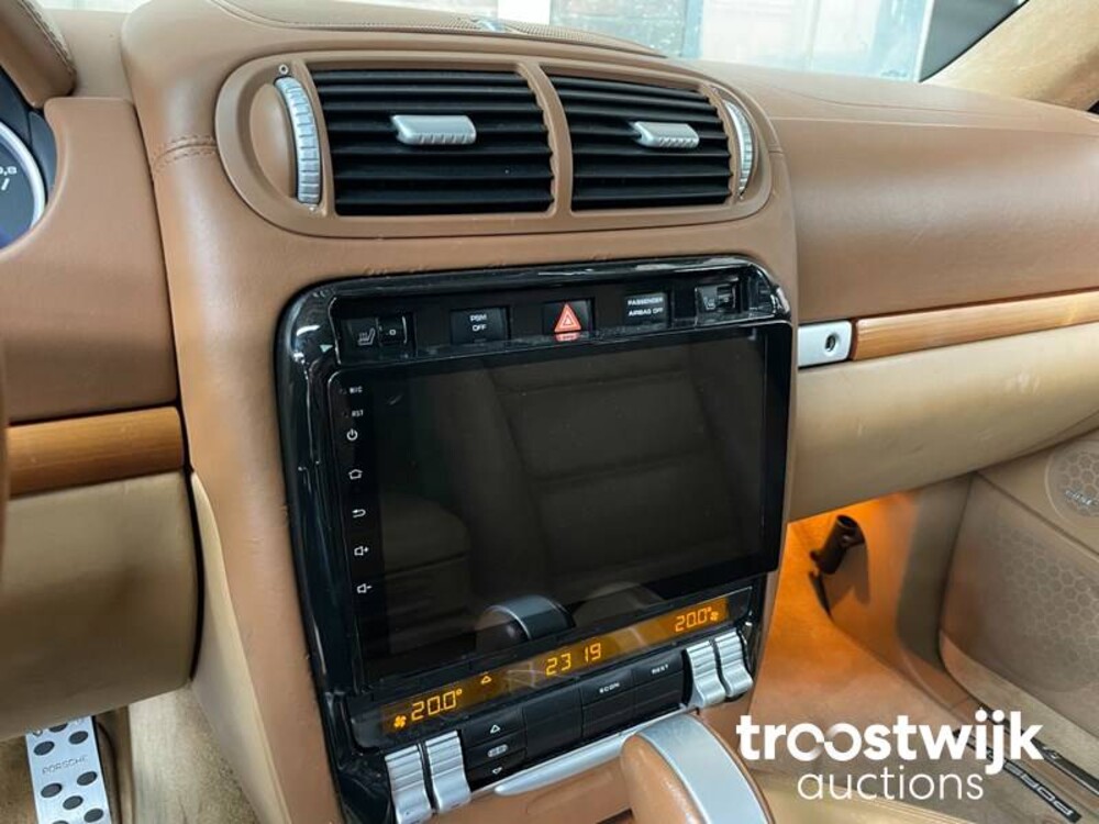 Porsche Cayenne Turbo 4.5 V8 450pk 2004 -YOUNGTIMER-